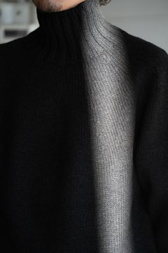 【ラスト1点】yak/lambs multi ply HAND KNITTING yoke top turtle neck sweater(BLACK)