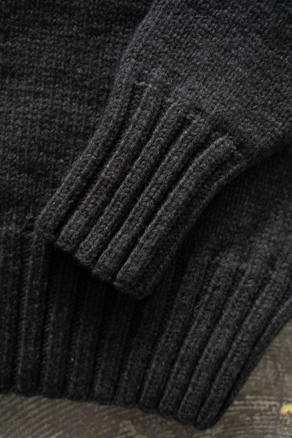 【ラスト1点】yak/lambs multi ply HAND KNITTING yoke top turtle neck sweater(BLACK)