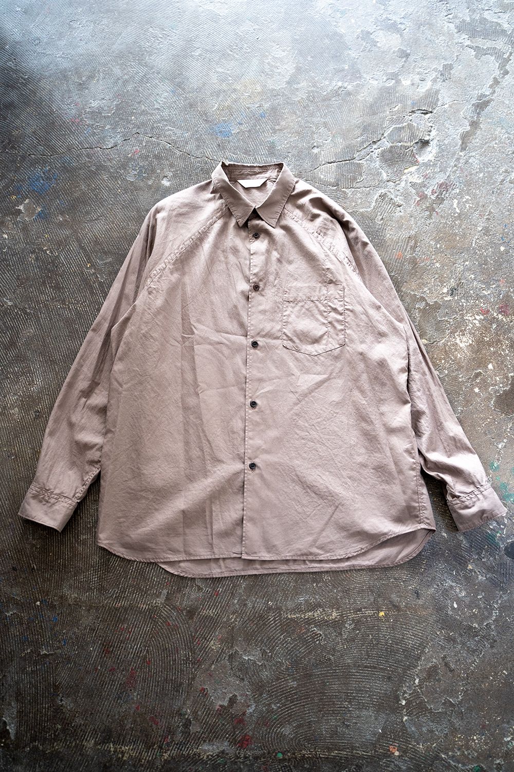 【ラスト1点】【22SS】シルク混胸ポケットレギュラーカラーシャツ(DUSTY BROWN)