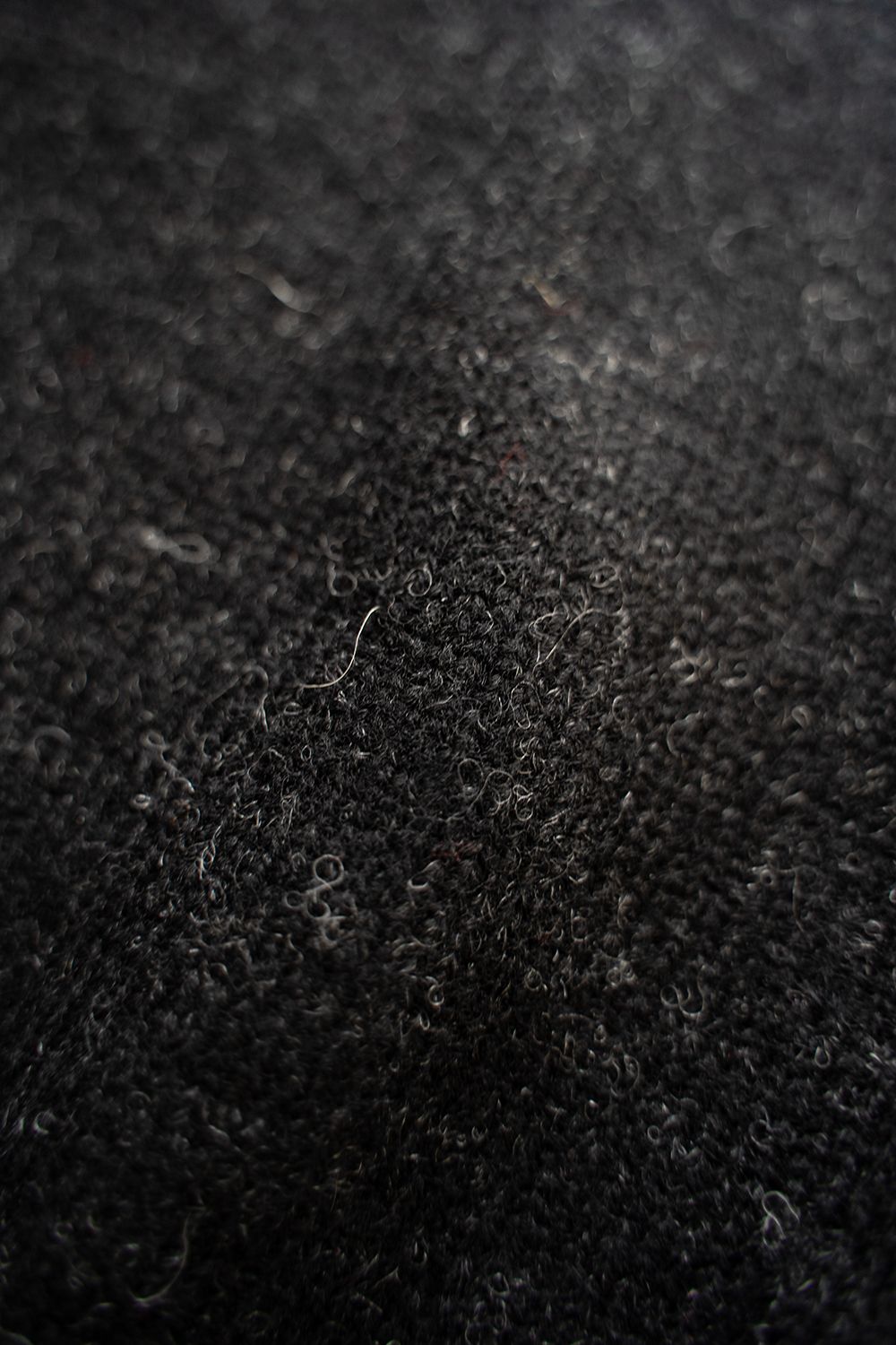 【25AW】ダメージクルーネックニット(DARK CHARCOAL)