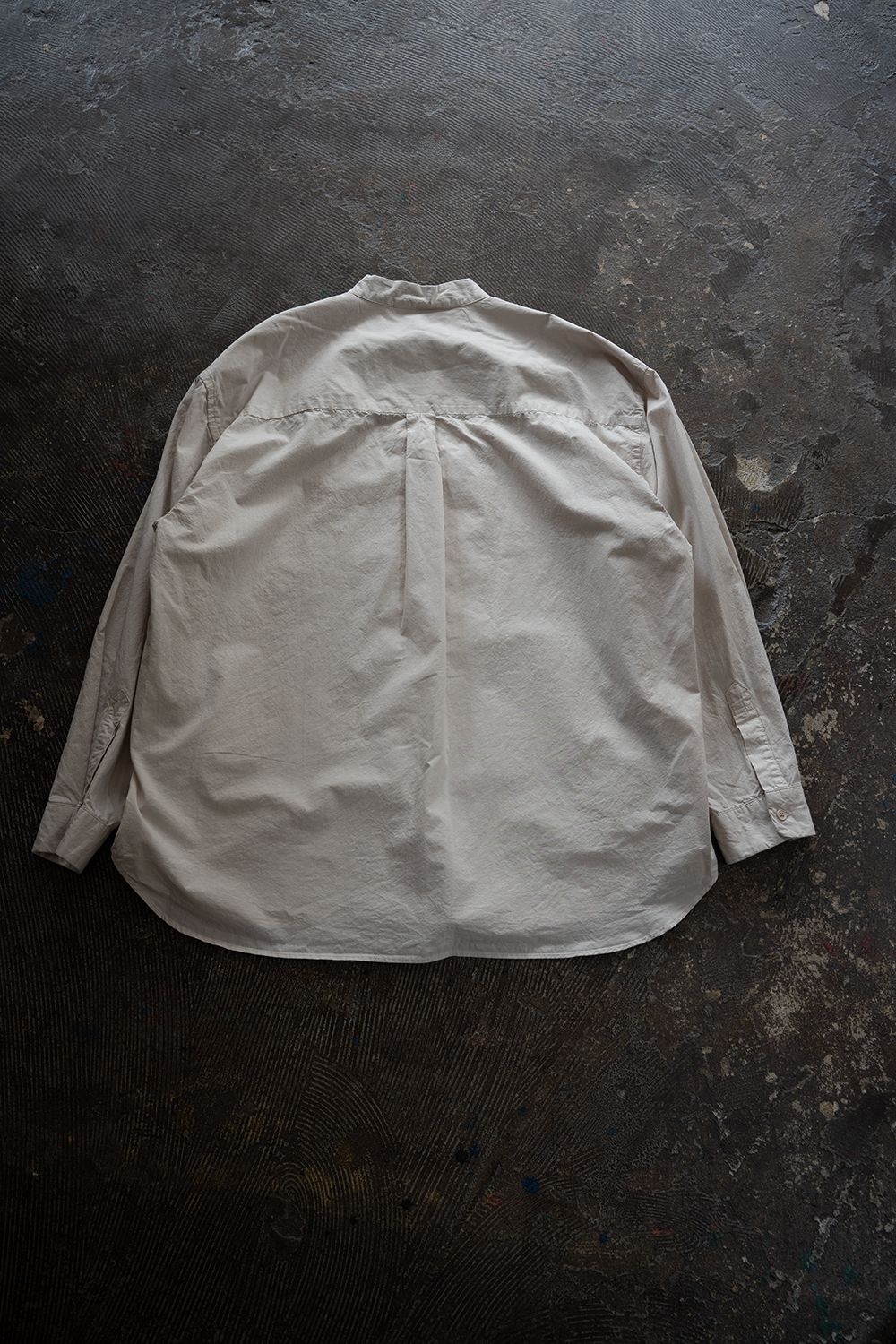 【26AW】ガーメントダイバンドカラーオーバーシャツ(ECRU)
