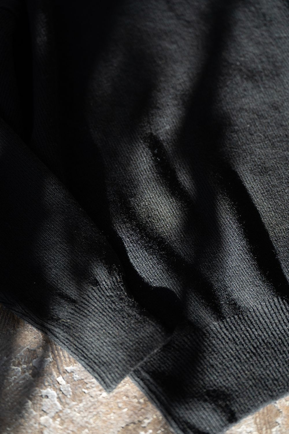 Hard twisted Shetlandwool GOB sweater(BLACK)