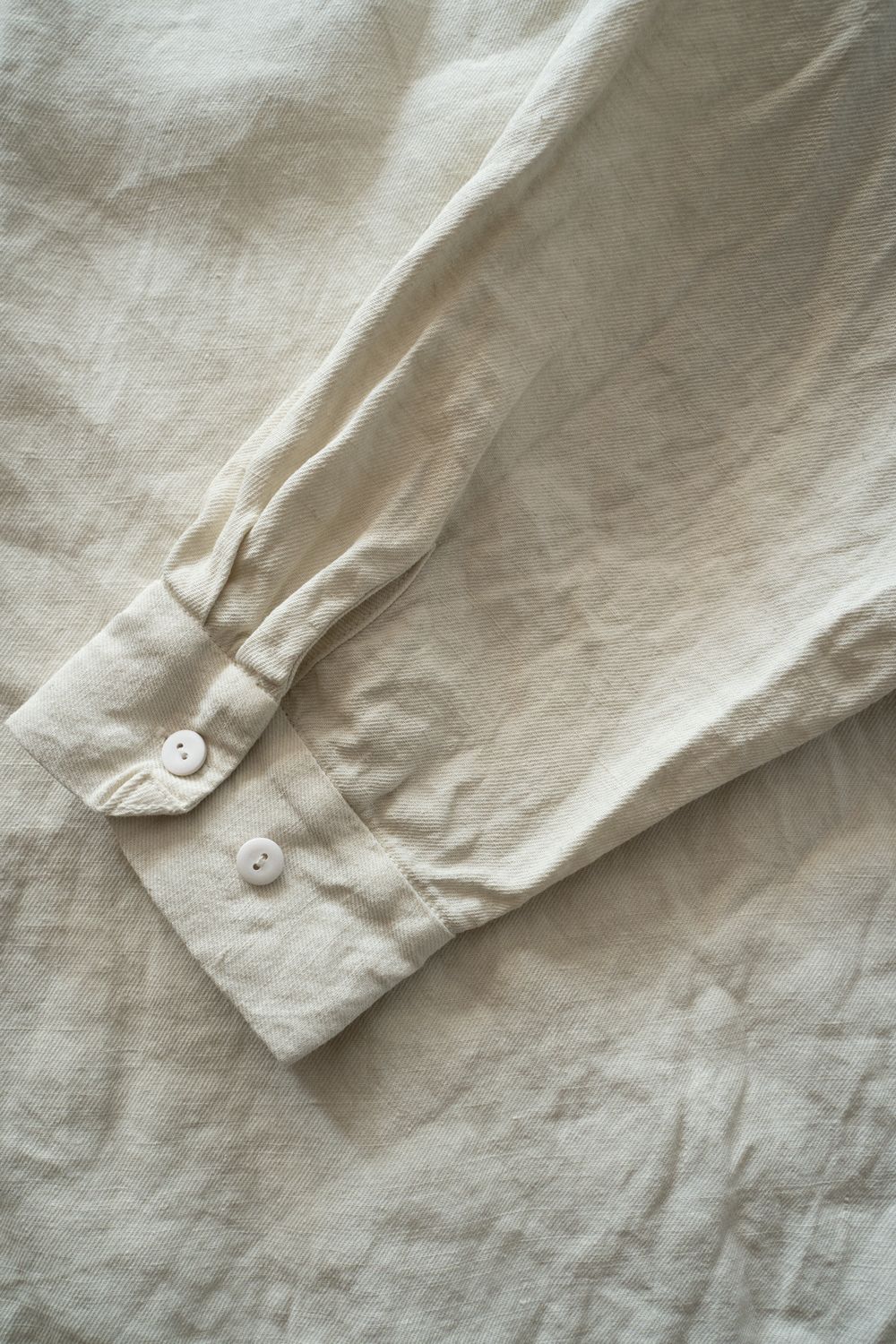 和紙大麻シャツ(ベンガラ白)