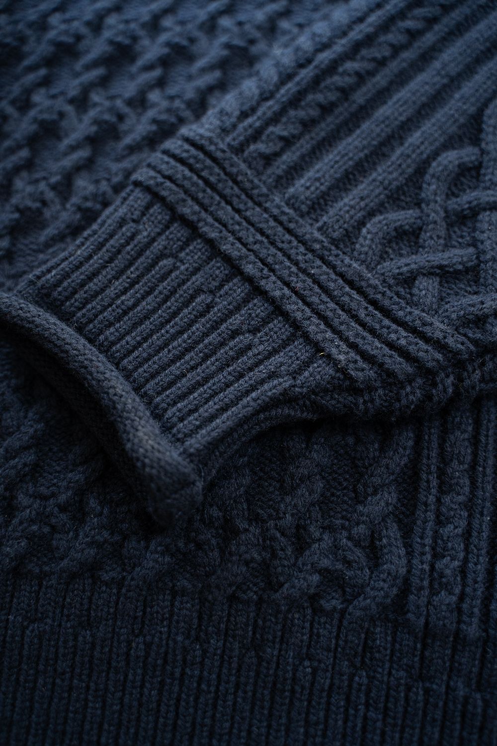 【ラスト1点】Banka Curl High Neck Knit(NAVY)