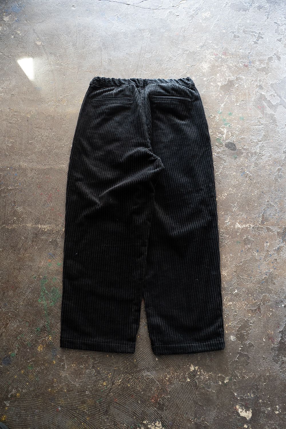 【25AW】3.5W太畝コーデュロイイージーパンツ(BLACK)