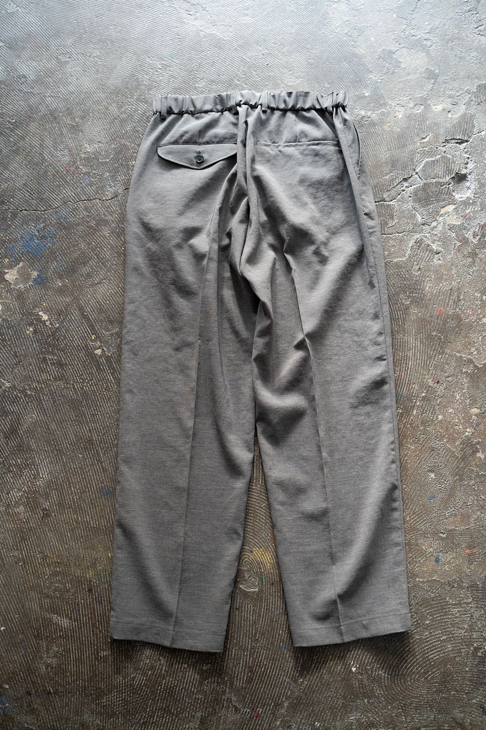 【ラスト1点】【24SS】強撚ポリエステルタックイージースラックス(GRAY)