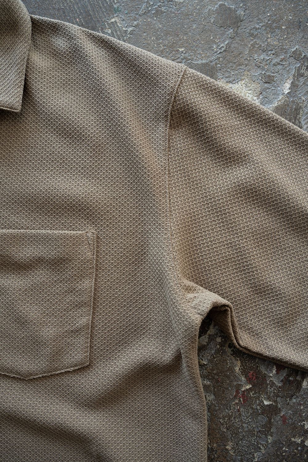 【26SS】コットン×ポリエステルスキッパーカットソー(KHAKI)