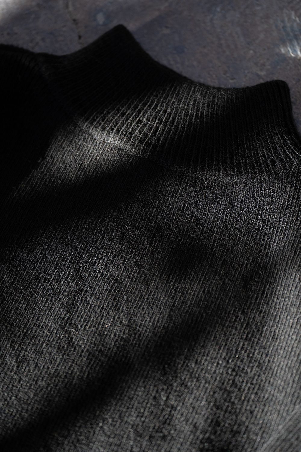 Hard twisted Shetlandwool GOB sweater(BLACK)