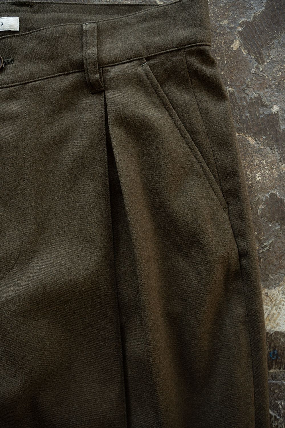 【26AW】2-Tack Wide Slacks/2タックワイドスラックス(OLIVE)