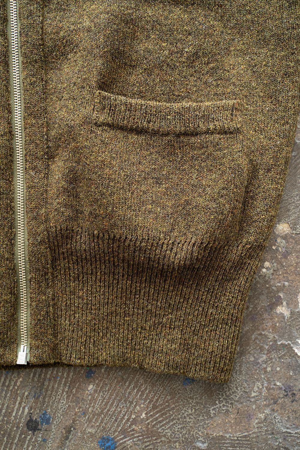 【ラスト1点】Hard twisted Shetlandwool type C-2(KHAKI)