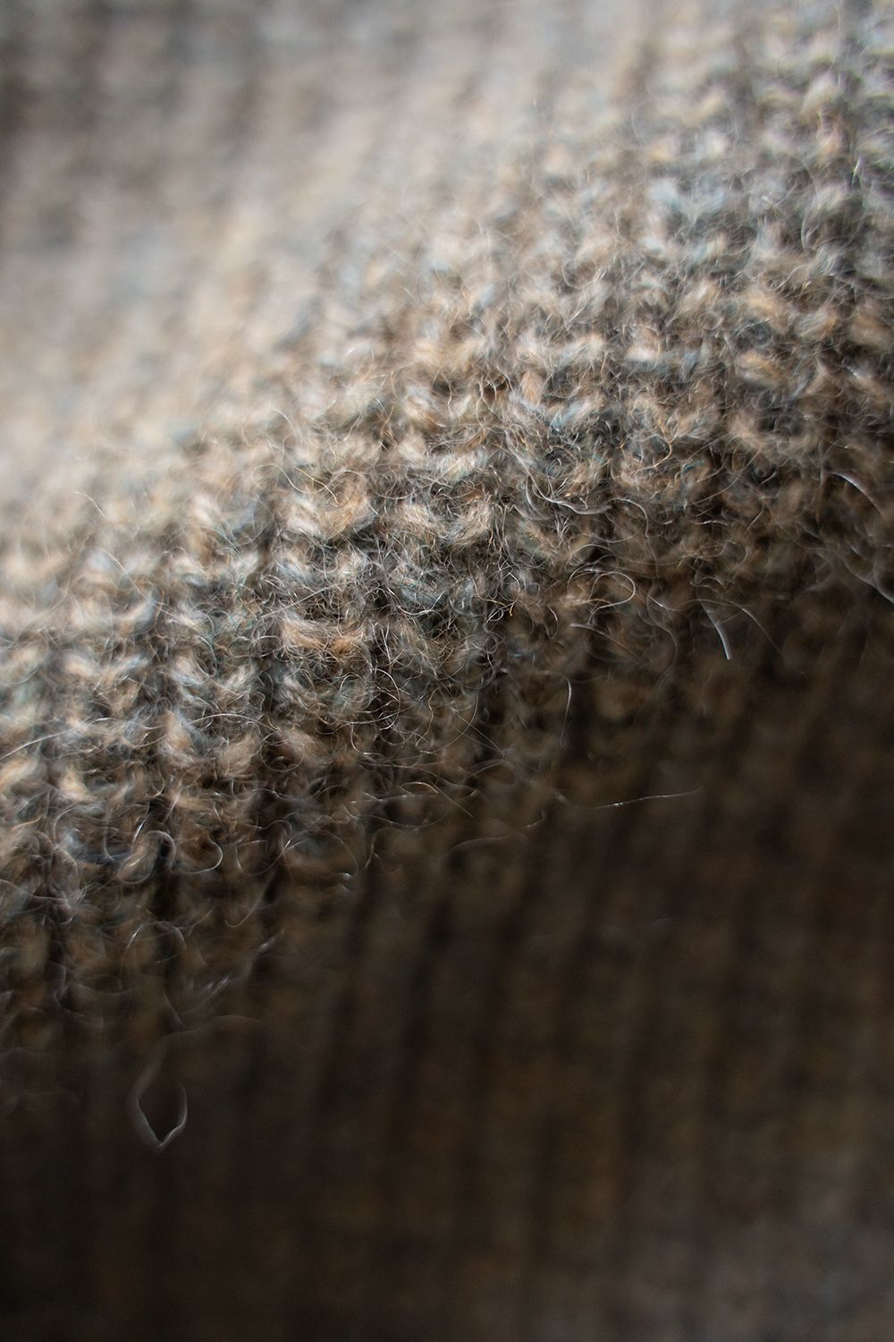 brushed yak/Shetland wool turtle neck sweater(CANDY BLUE)