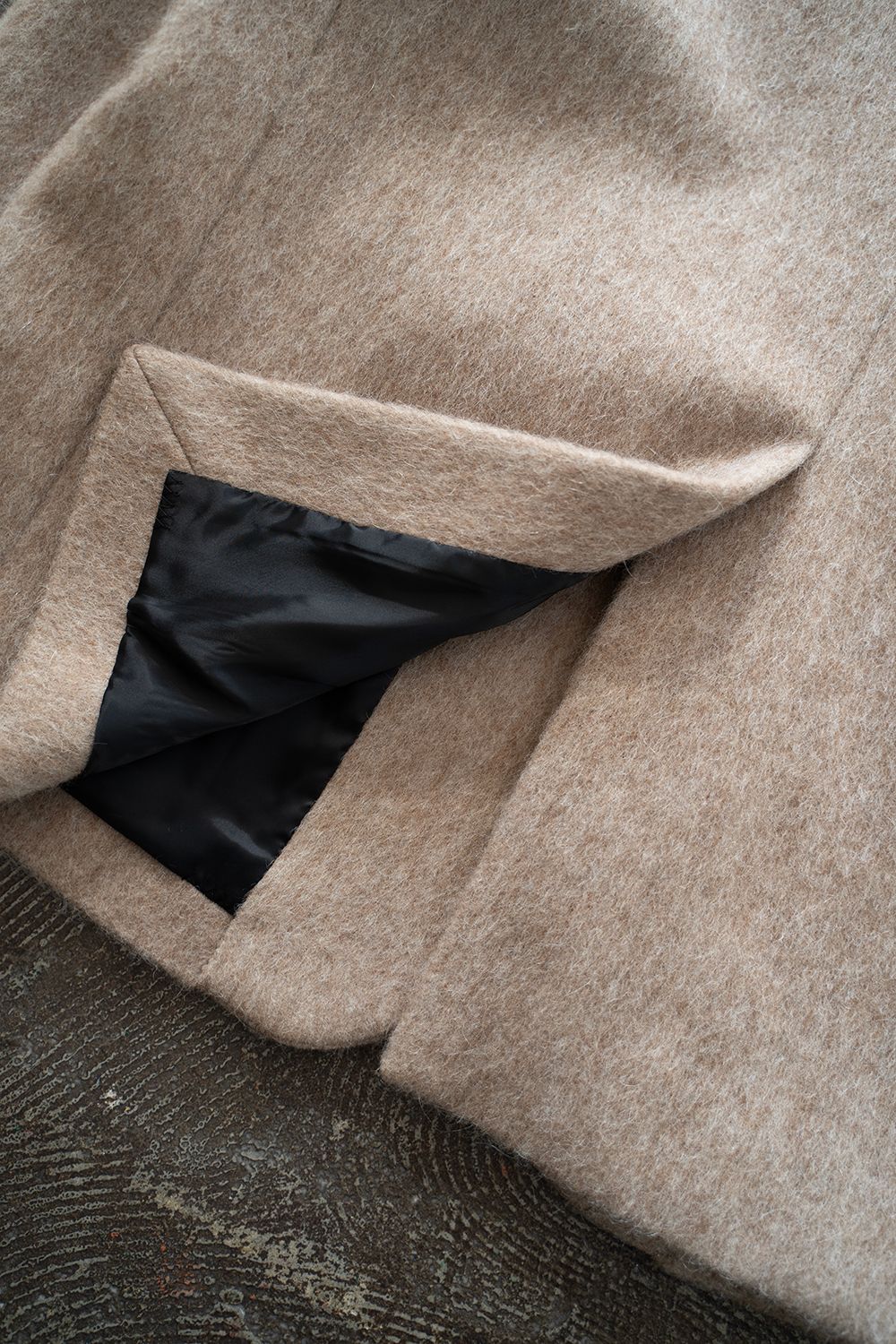 【ラスト1点】【25AW】Mohair Shaggy Long Jacket/モヘアシャギーロングジャケット(BEIGE)