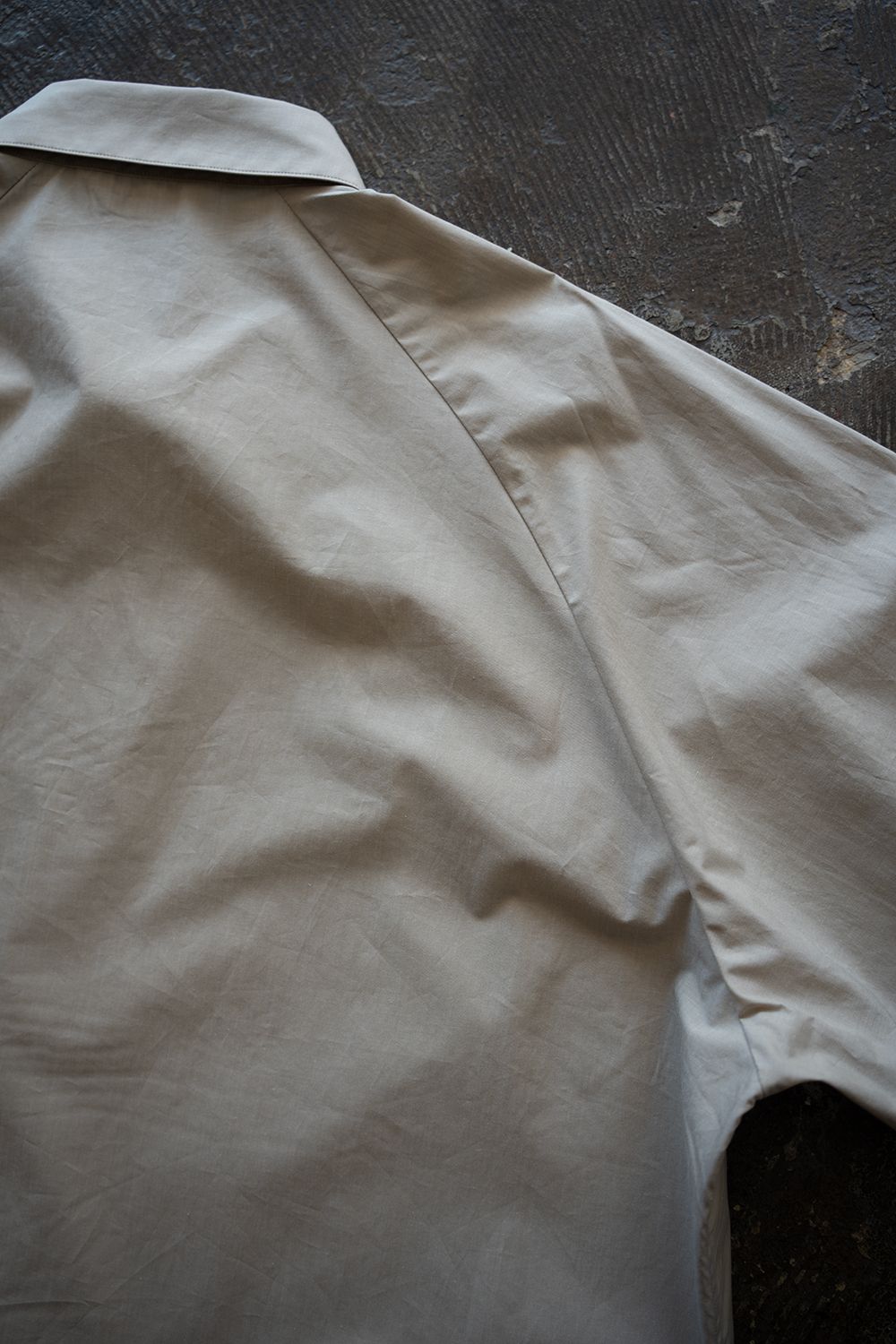 【25AW】コットンラグランスリーブシャツ(BEIGE)