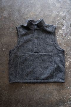 【ラスト1点】【23AW】ウールパイルプルオーバーベスト(CHARCOAL)