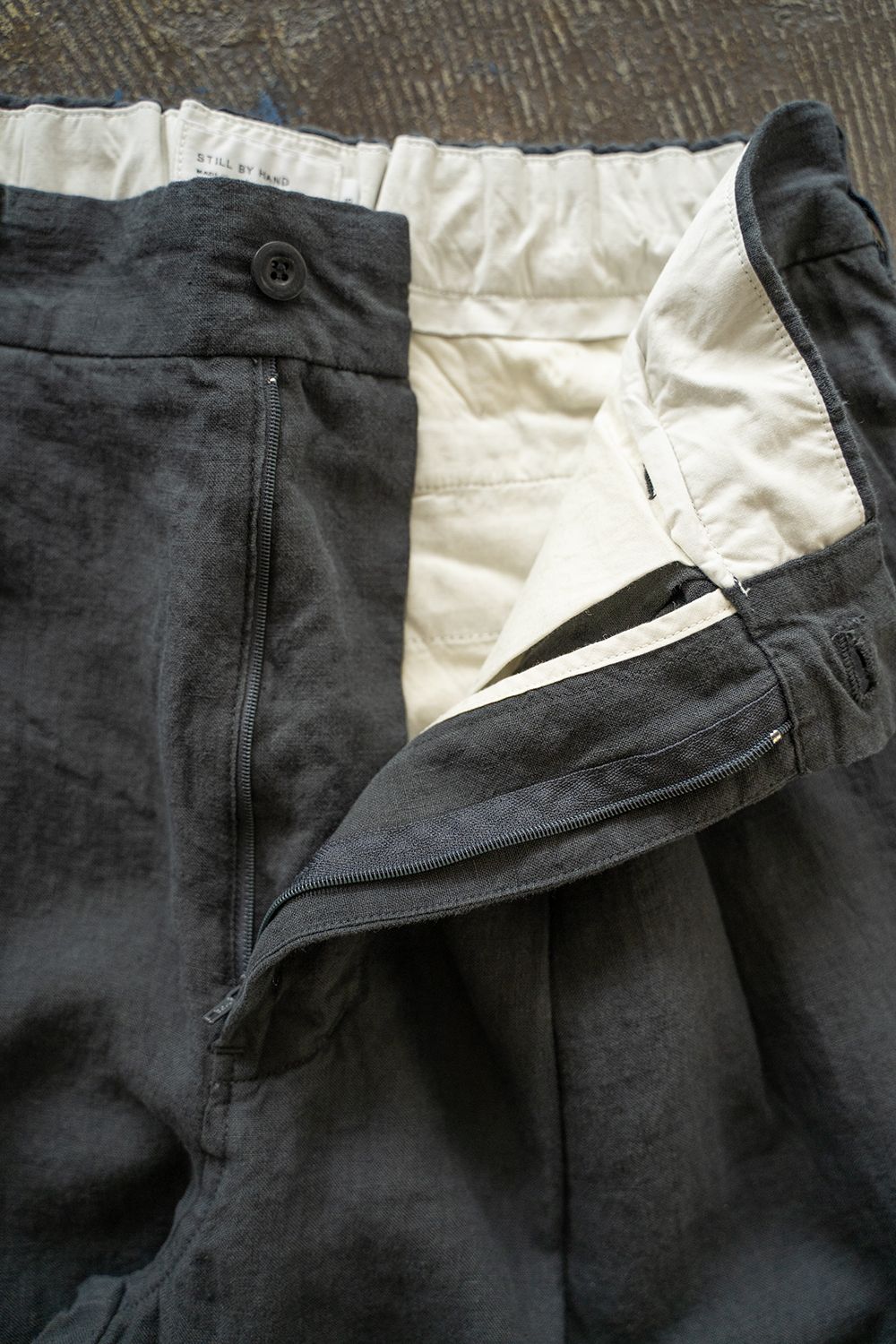 【ラスト1点】【25SS】リネンオックス2タックワイドイージーパンツ(BLUE CHARCOAL)