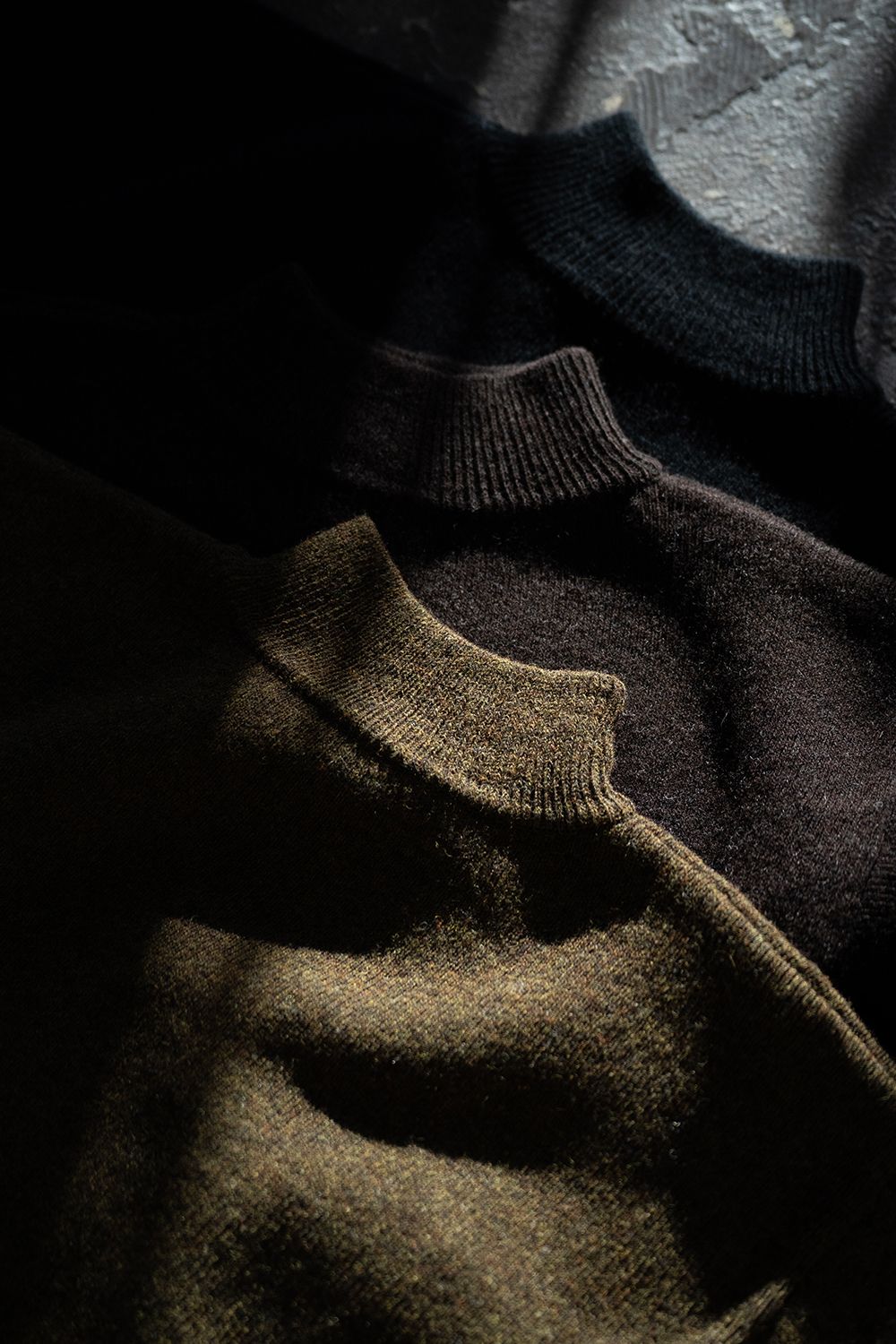【ラスト1点】Hard twisted Shetlandwool GOB sweater(KHAKI)