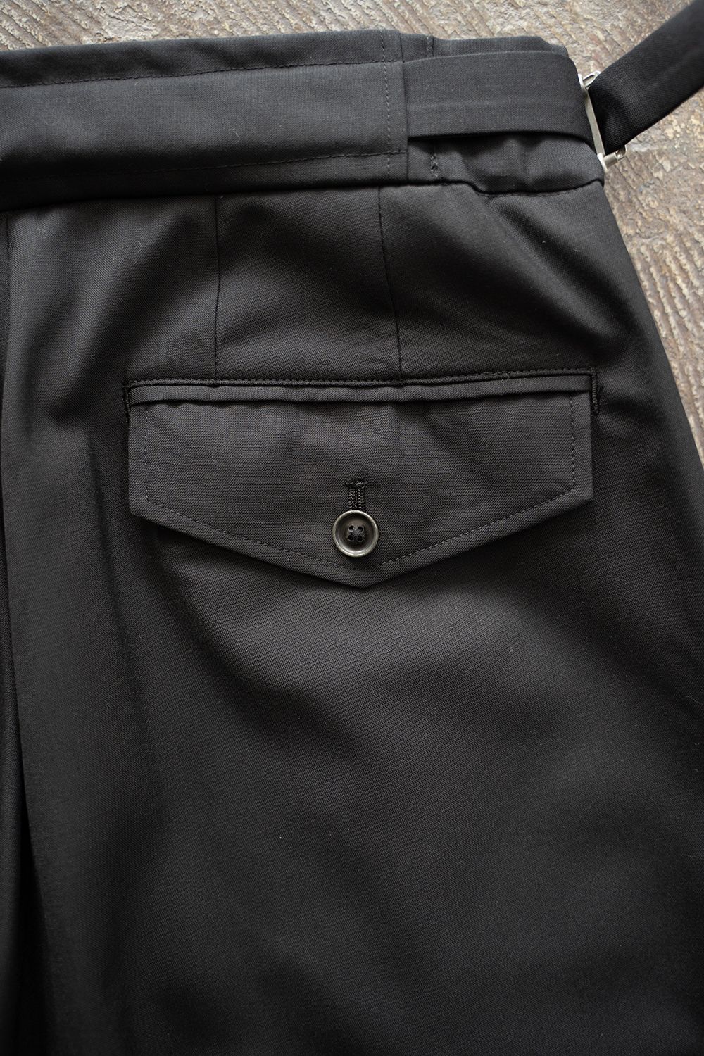 【ラスト1点】【24SS】2-Tack Wool Tropical Trousers/2タックウールトロピカルトラウザーズ(BLACK)