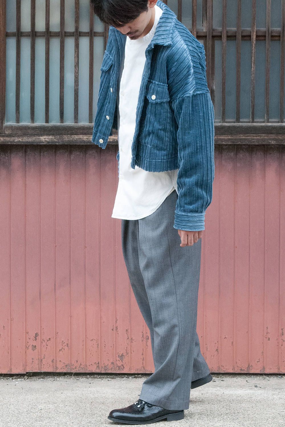 裾コンシャス。