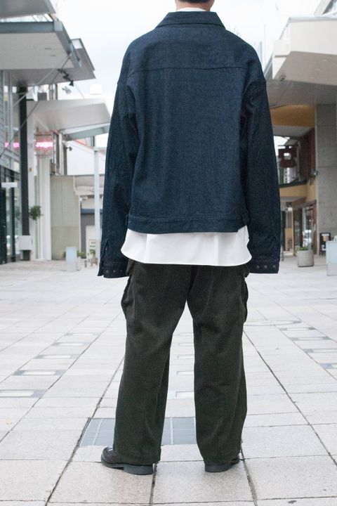 袖コンシャス。