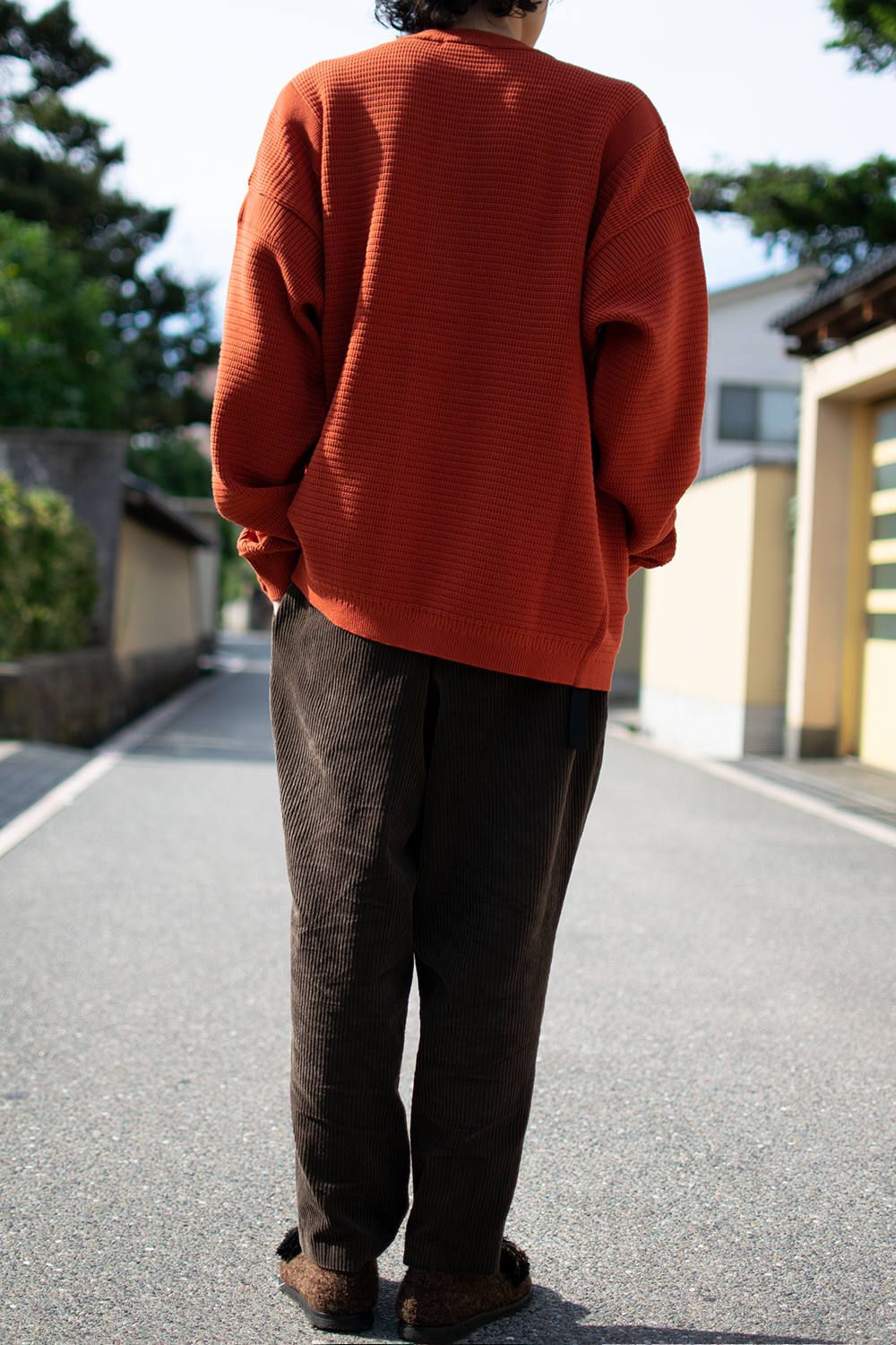 色物長袖。