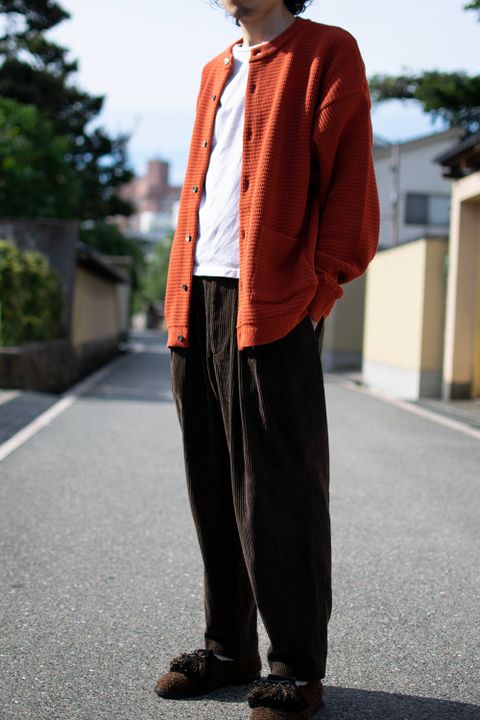 色物長袖。