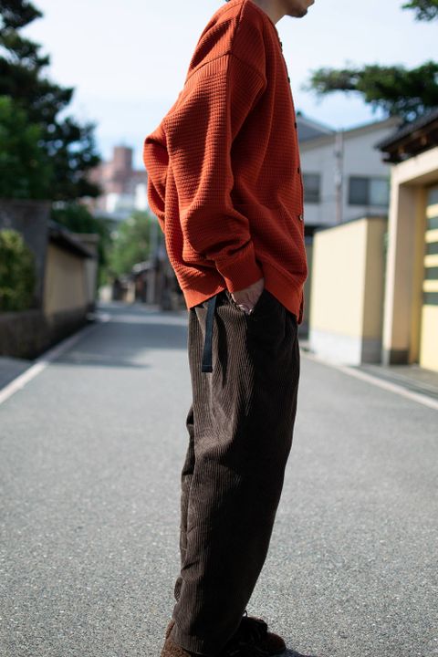 色物長袖。