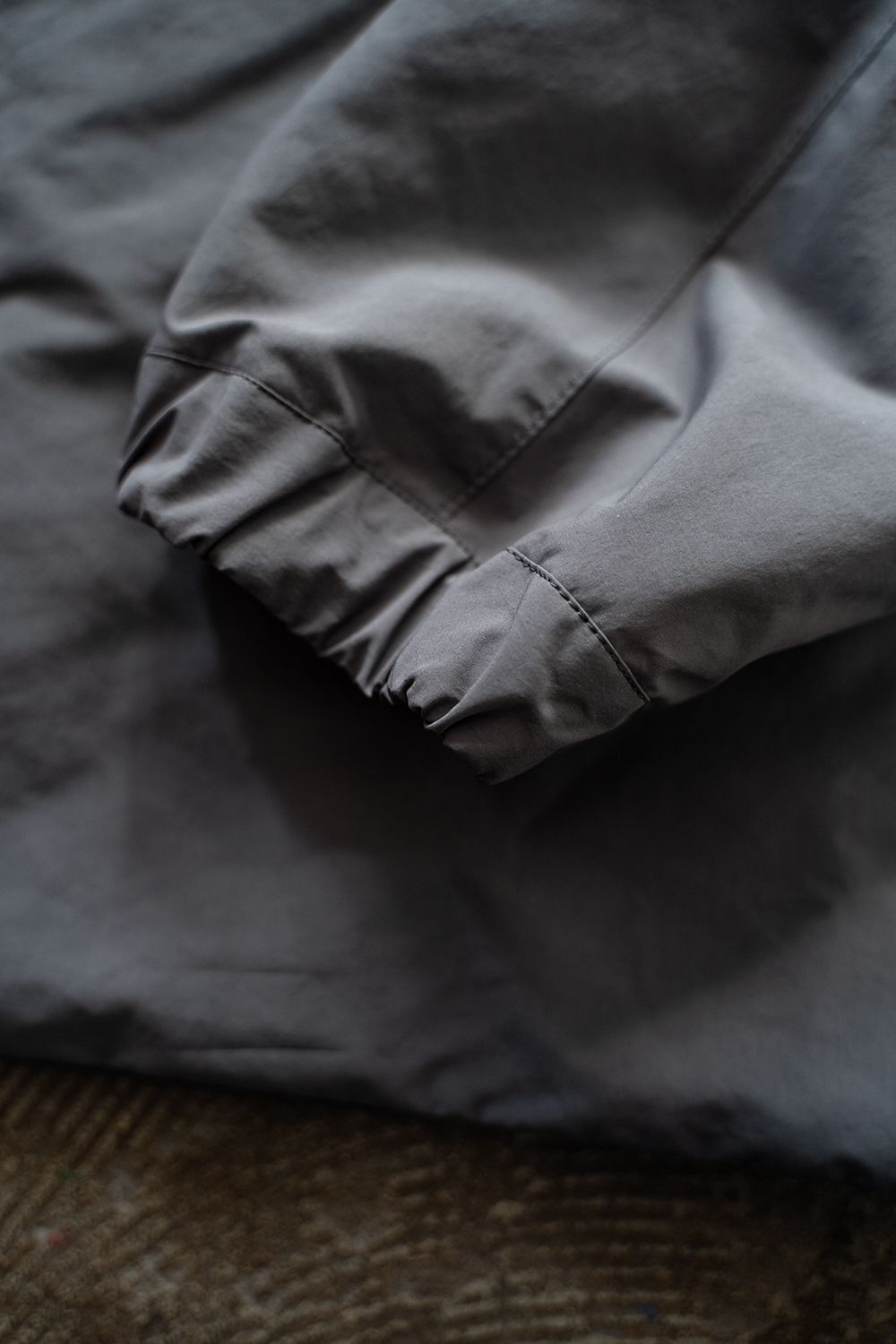 【ラスト1点】【24AW】撥水ポリエステルスタンドカラーブルゾン(BLUE GRAY)