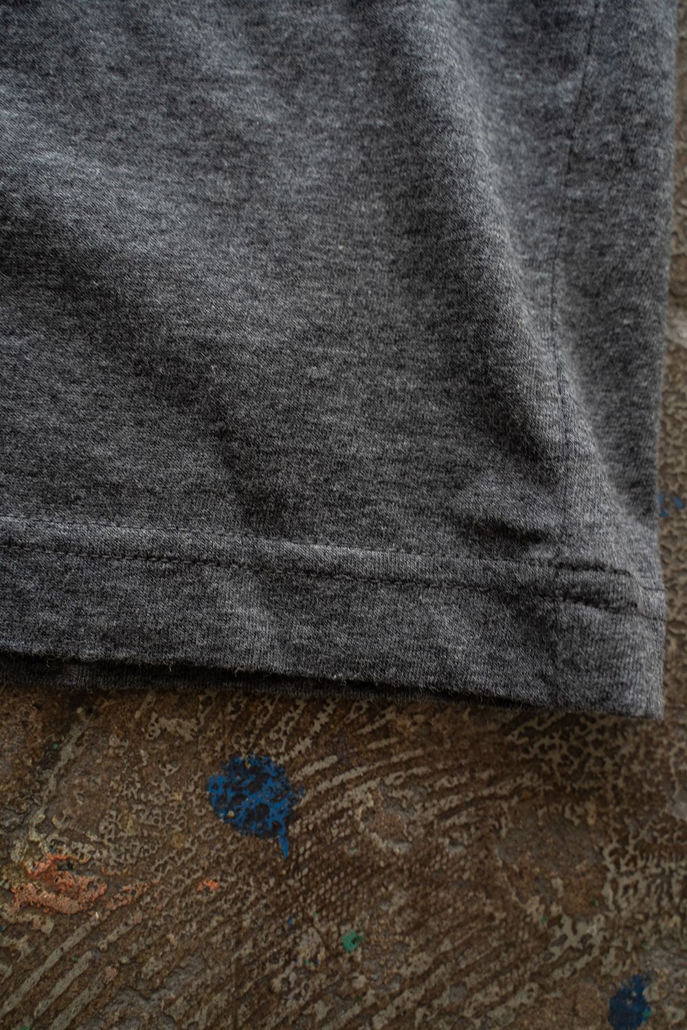 【ラスト1点】【25SS】グラフィックTシャツ(CHARCOAL)