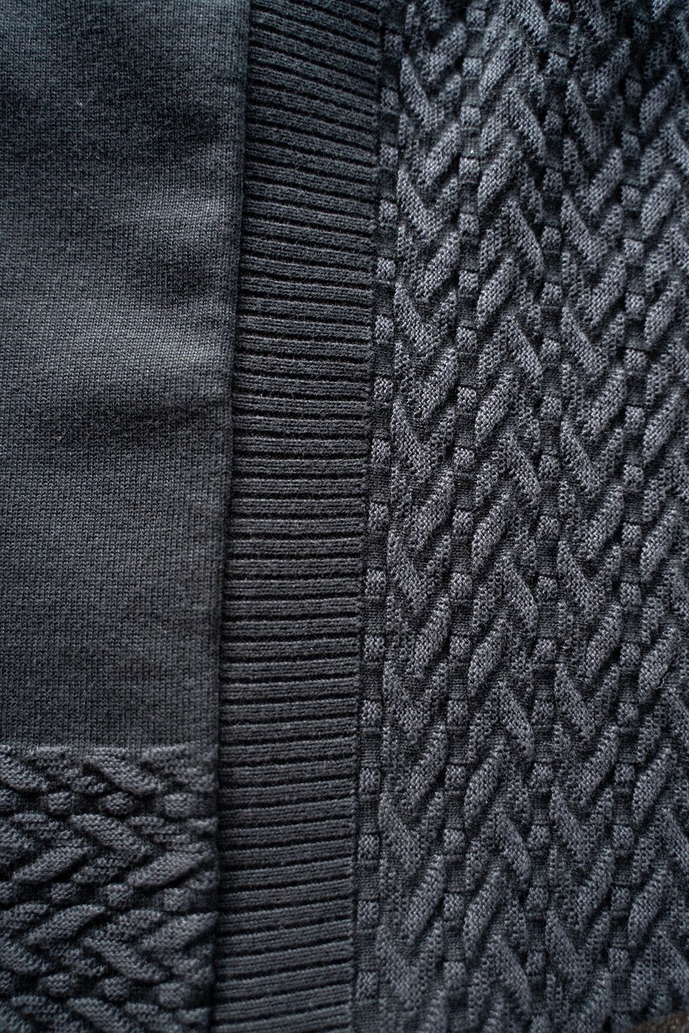 【ラスト1点】Oun Hanten Cardigan(BLACK)