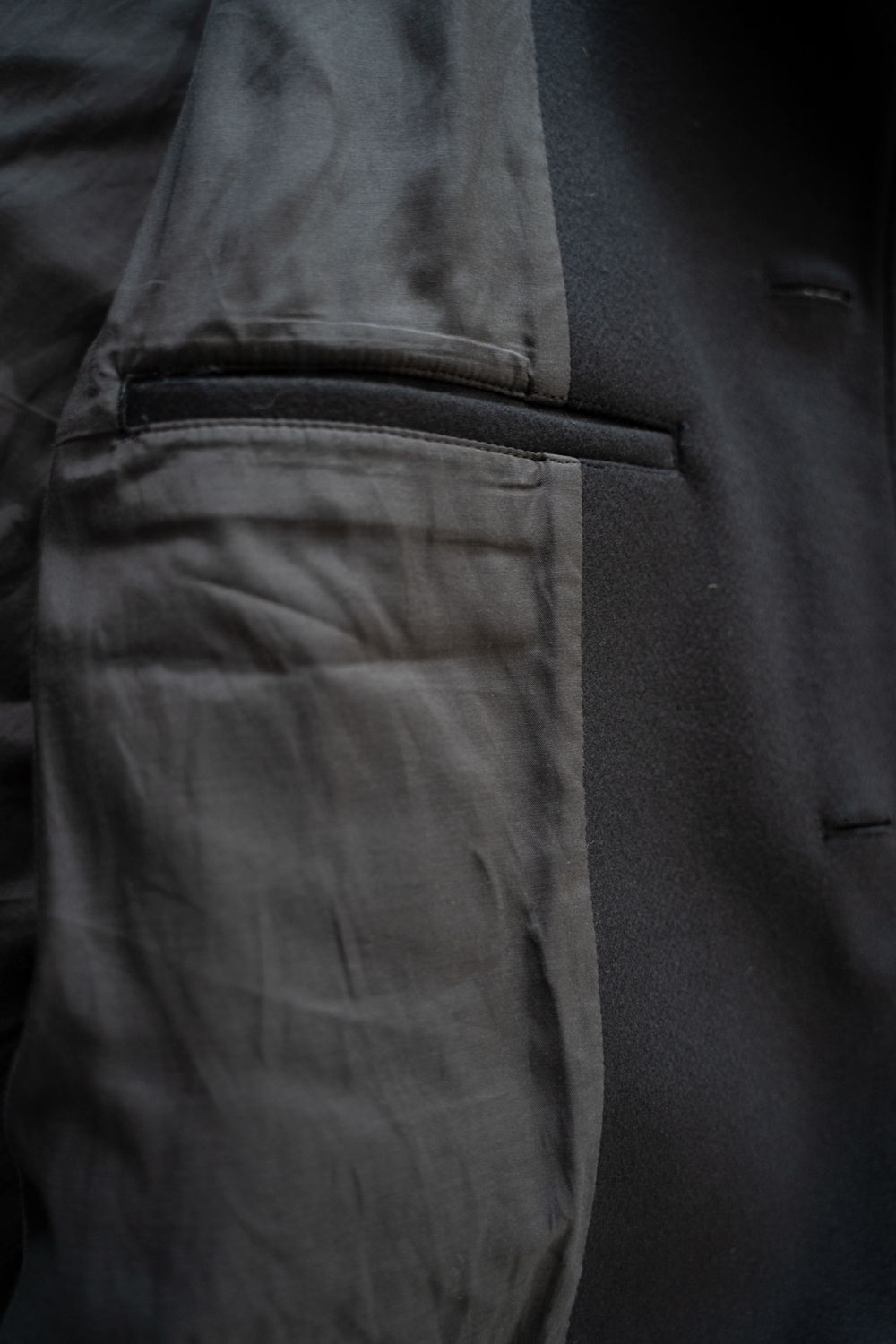 【25AW】Super110'Sメルトンステンカラーハーフコート(BLACK)