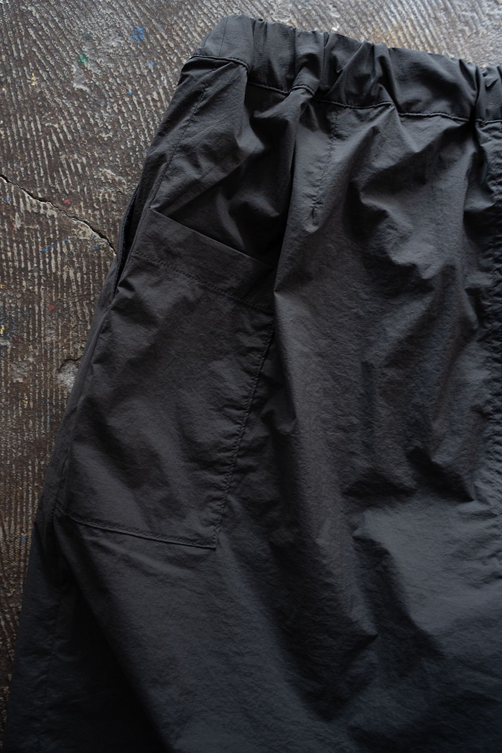 【26SS】ストレッチナイロンハーフパンツ(CHARCOAL)
