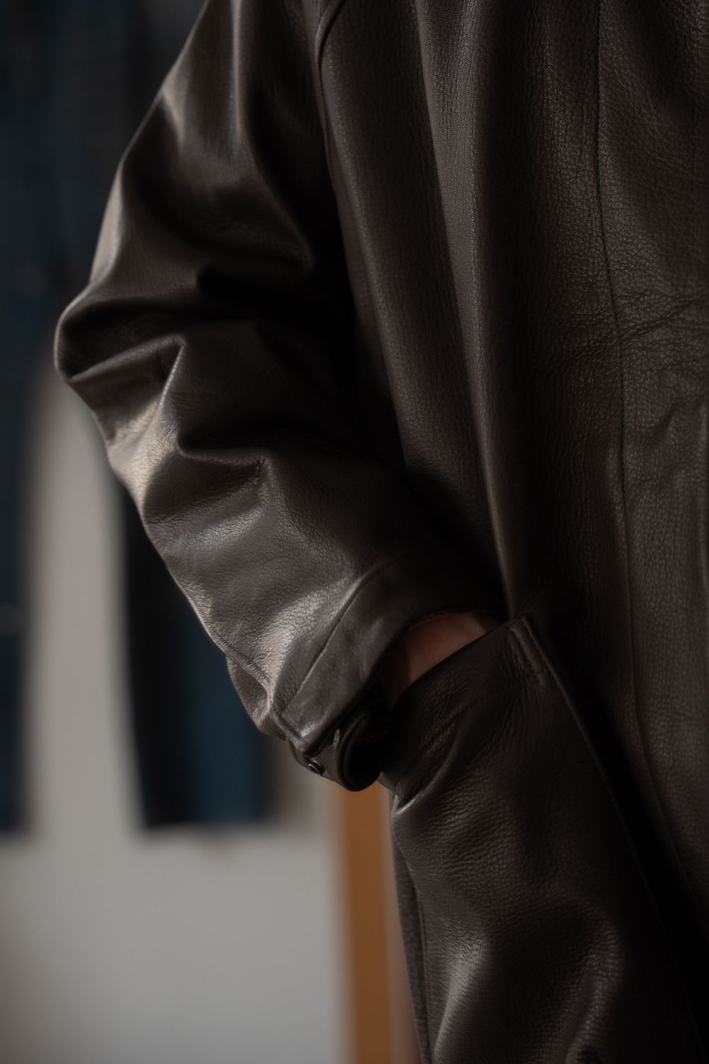 【26AW】カウレザーハーフコート(BROWN CHARCOAL)
