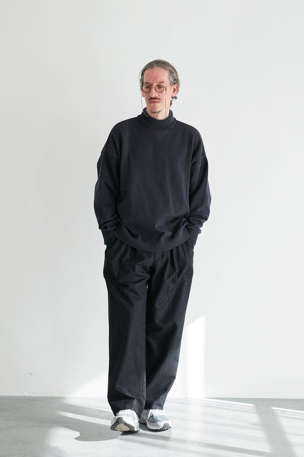 YASHIKI - 【ラスト1点】【23AW】Akisora Mock Neck Knit(OFF BLACK 