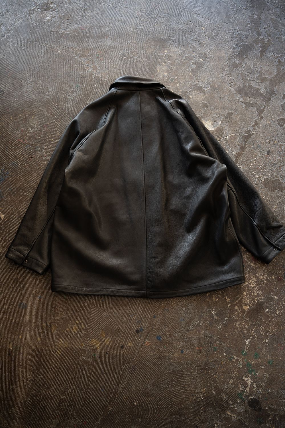 【26AW】カウレザーハーフコート(BLACK)