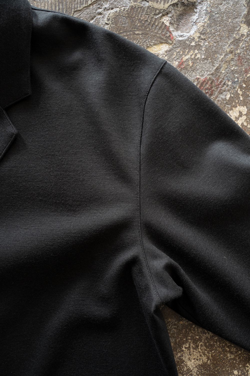 【25AW】ウールジャージーダブルジャケット(CHARCOAL)