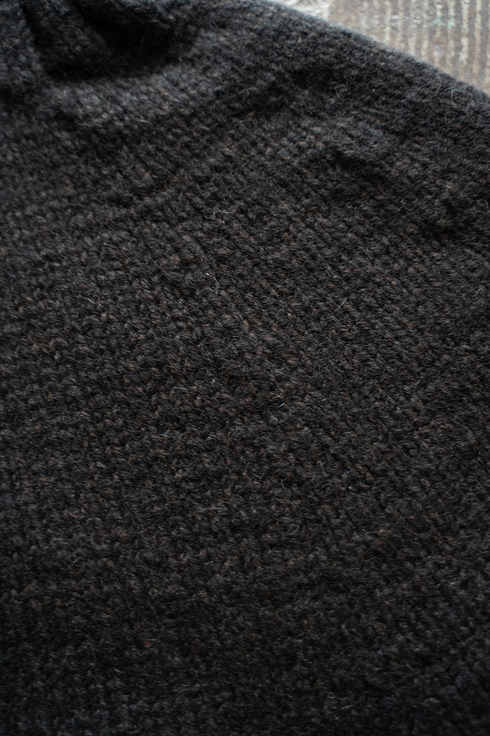 【ラスト1点】yak/lambs multi ply HAND KNITTING yoke top turtle neck sweater(BLACK)