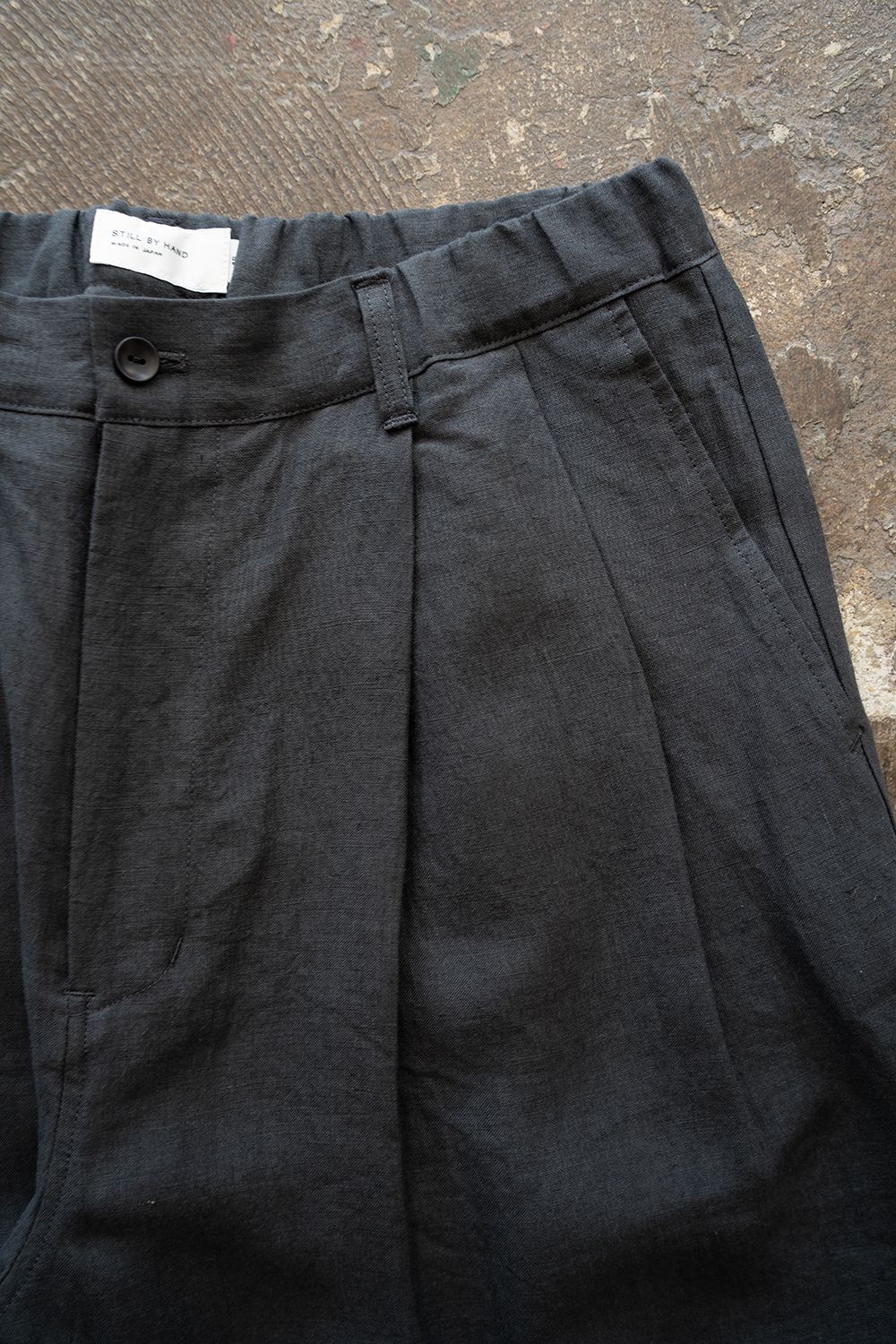 【26SS】リネン2タックワイドイージーパンツ(BLUE CHARCOAL)