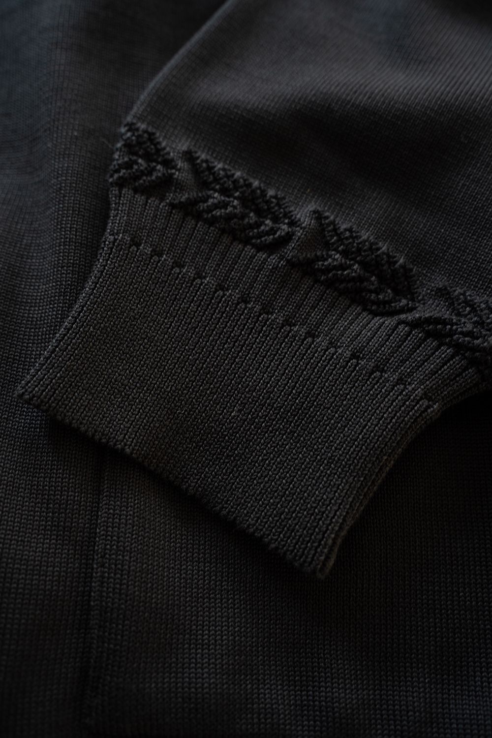 【26AW】Akiyo Zip Cardigan(BLACK)