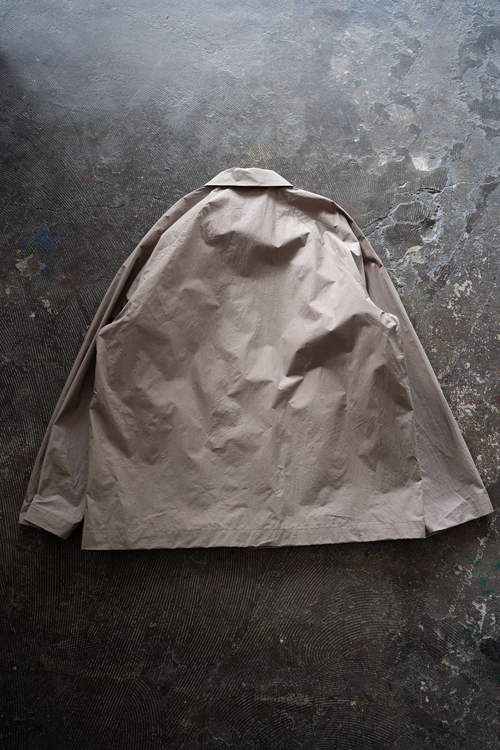 【ラスト1点】【25SS】シリコン加工シャツブルゾン(MOCHA BEIGE)