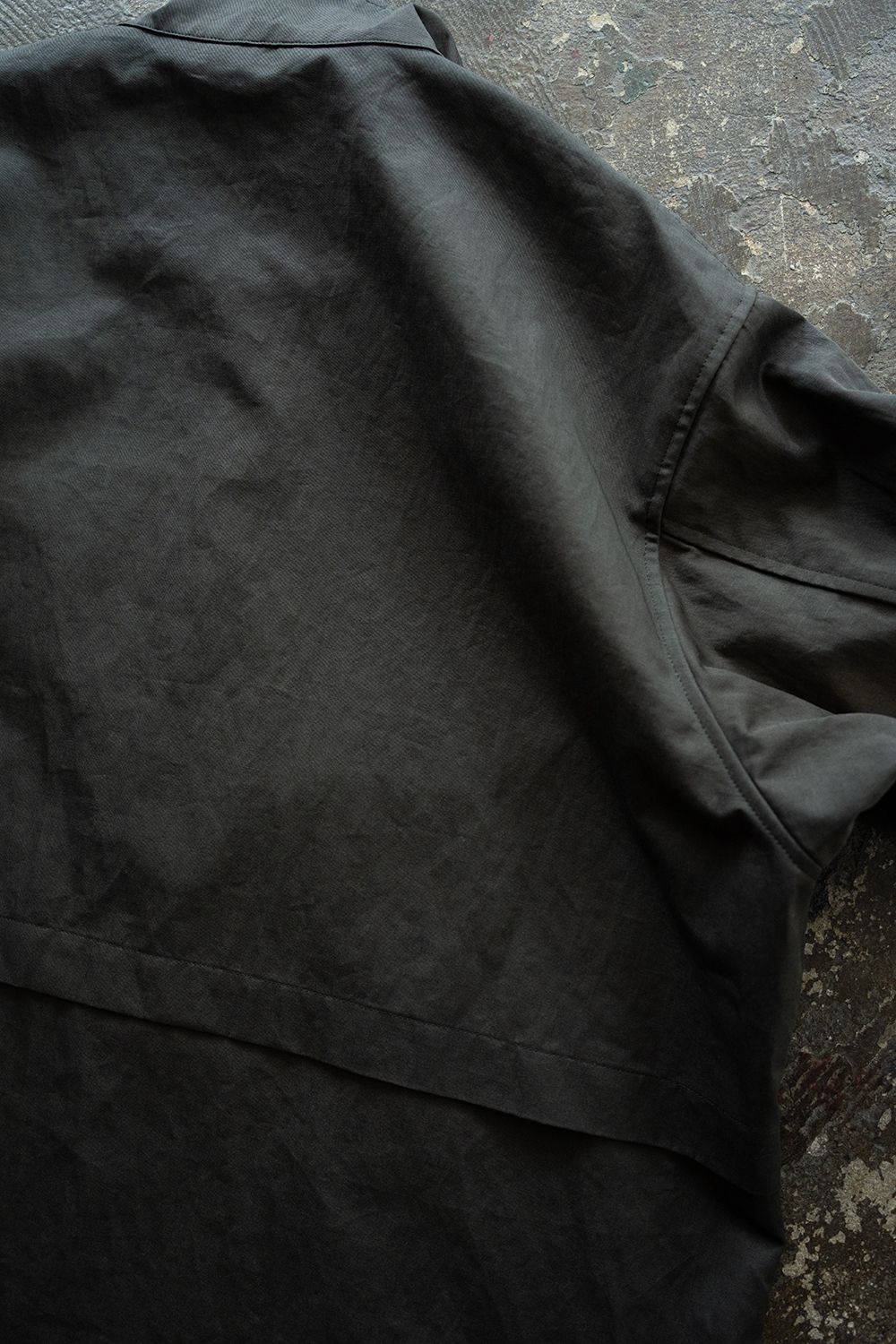 【26SS】コットン×リネンスタンドカラーブルゾン(CHARCOAL)