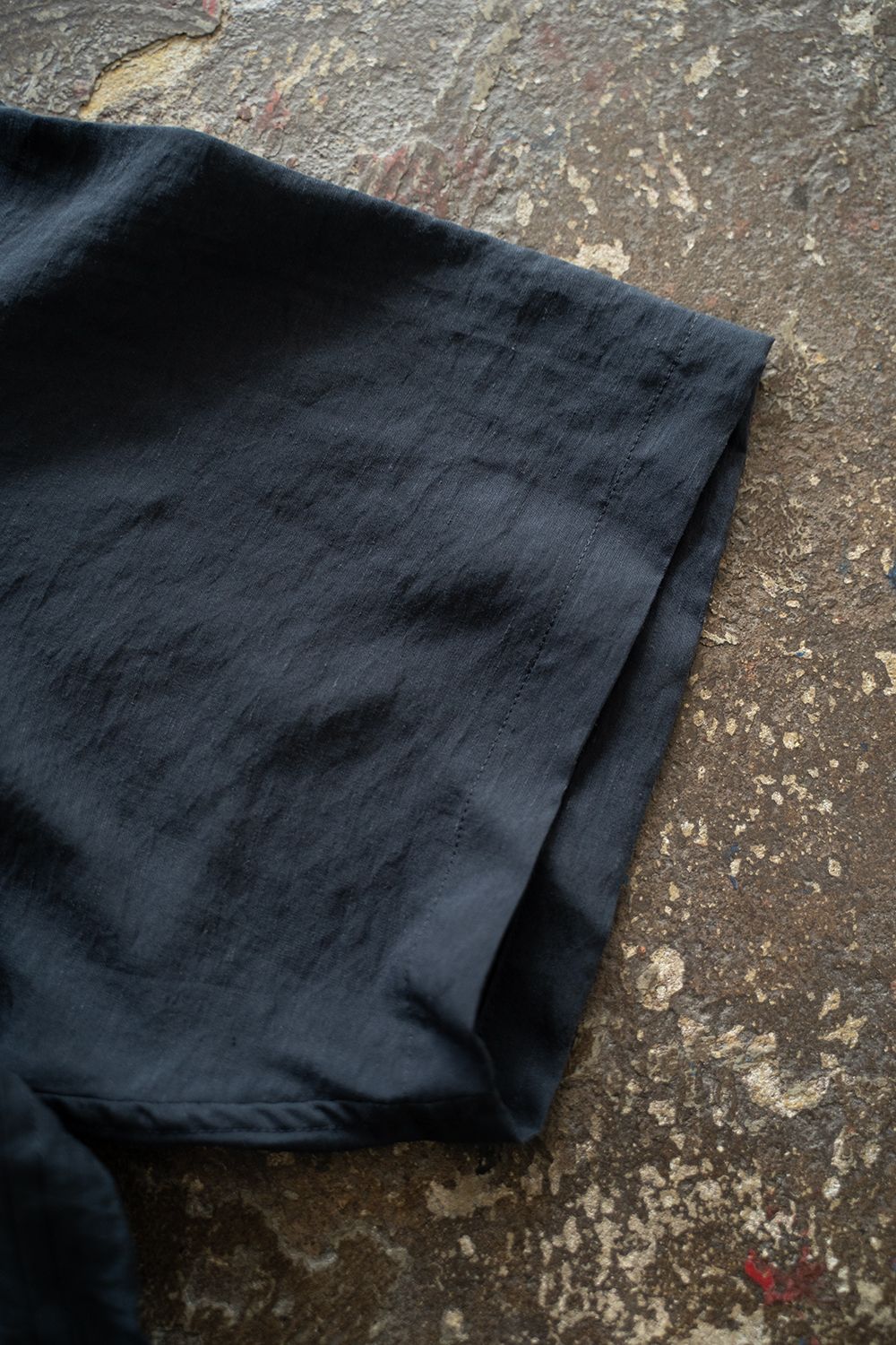 【ラスト1点】【25SS】レーヨン×リネン半袖スキッパーシャツ(NAVY)