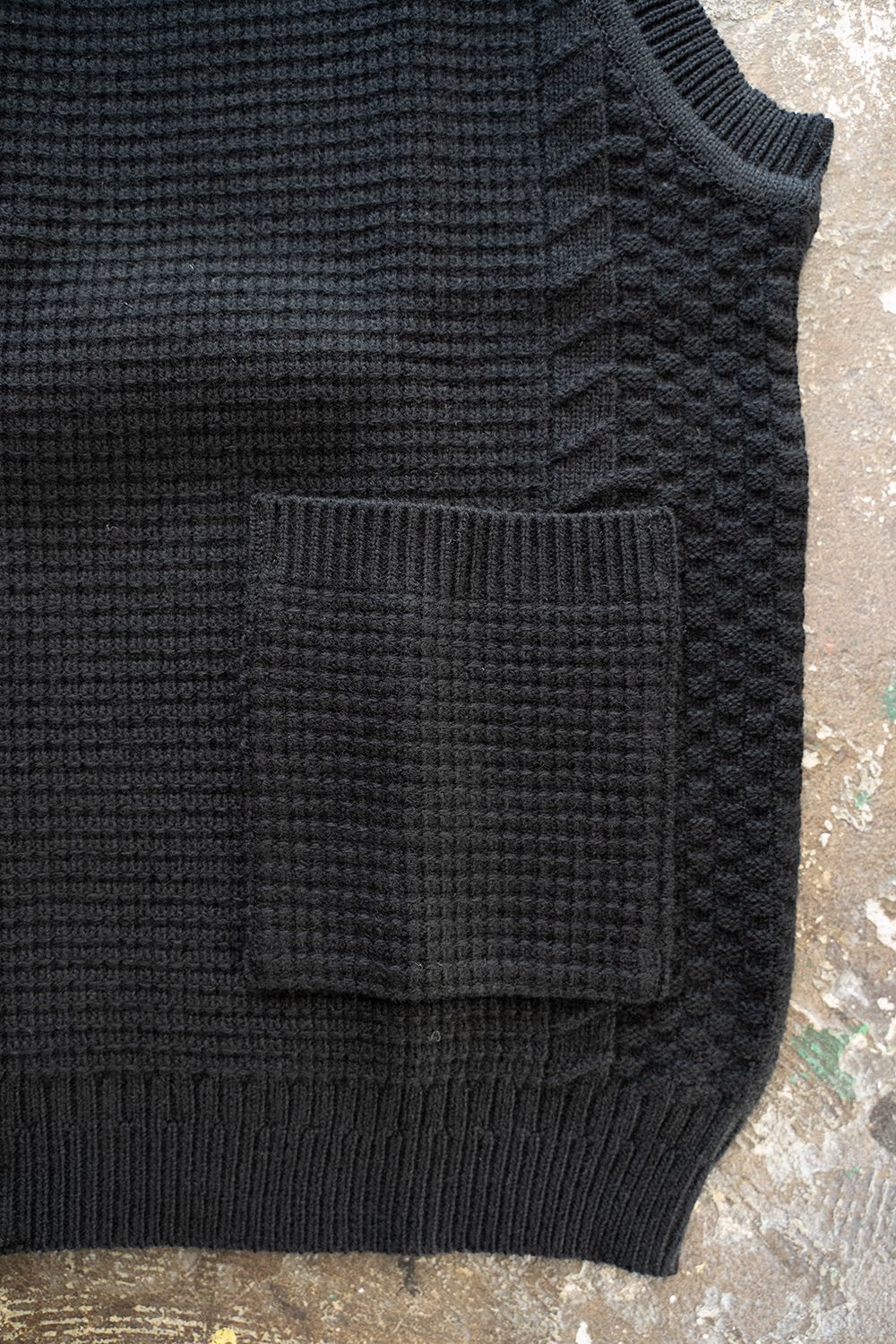 YASHIKI - 【ラスト1点】【22AW】Yukiiro Vest(BLACK) | Salty