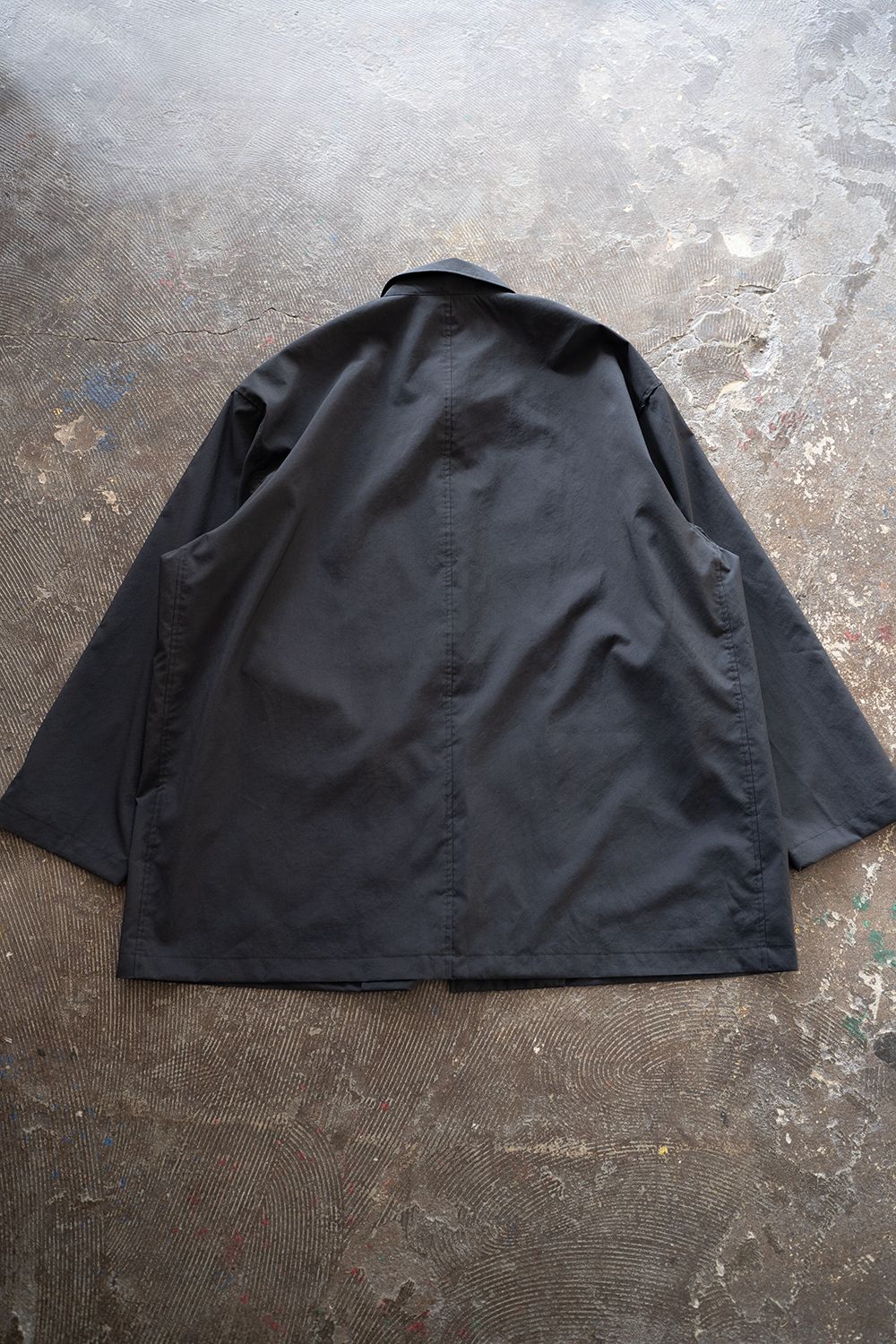 【25SS】エアリーポリエステルハーフコート(INK BLACK)