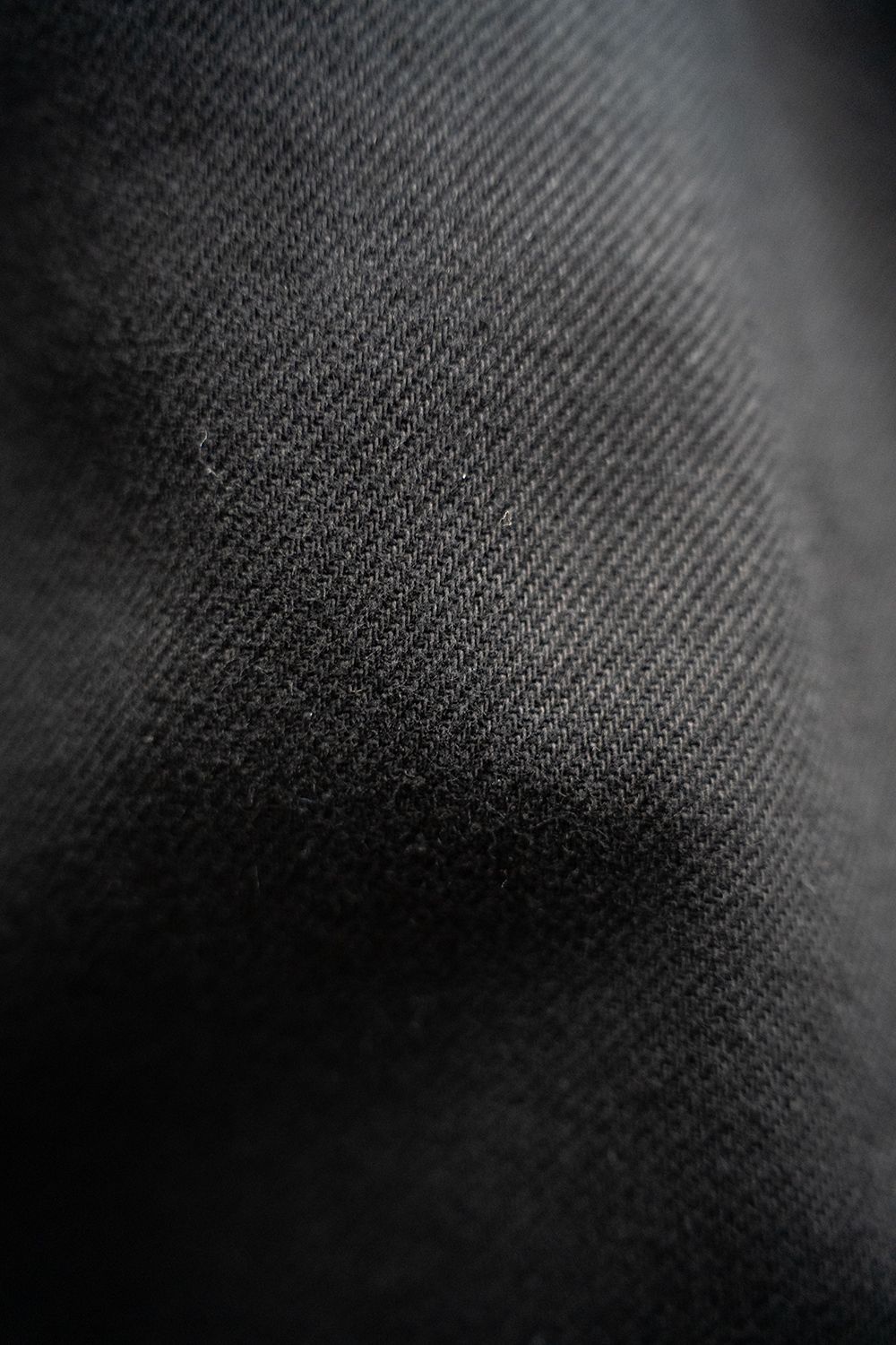 【25AW】ディープタックコットンツイルテーパードパンツ(BLACK)
