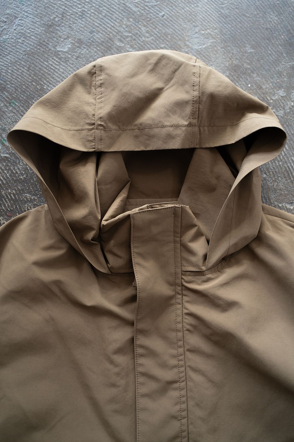 【ラスト1点】【24AW】撥水ポリエステルスタンドカラーブルゾン(CAMEL)