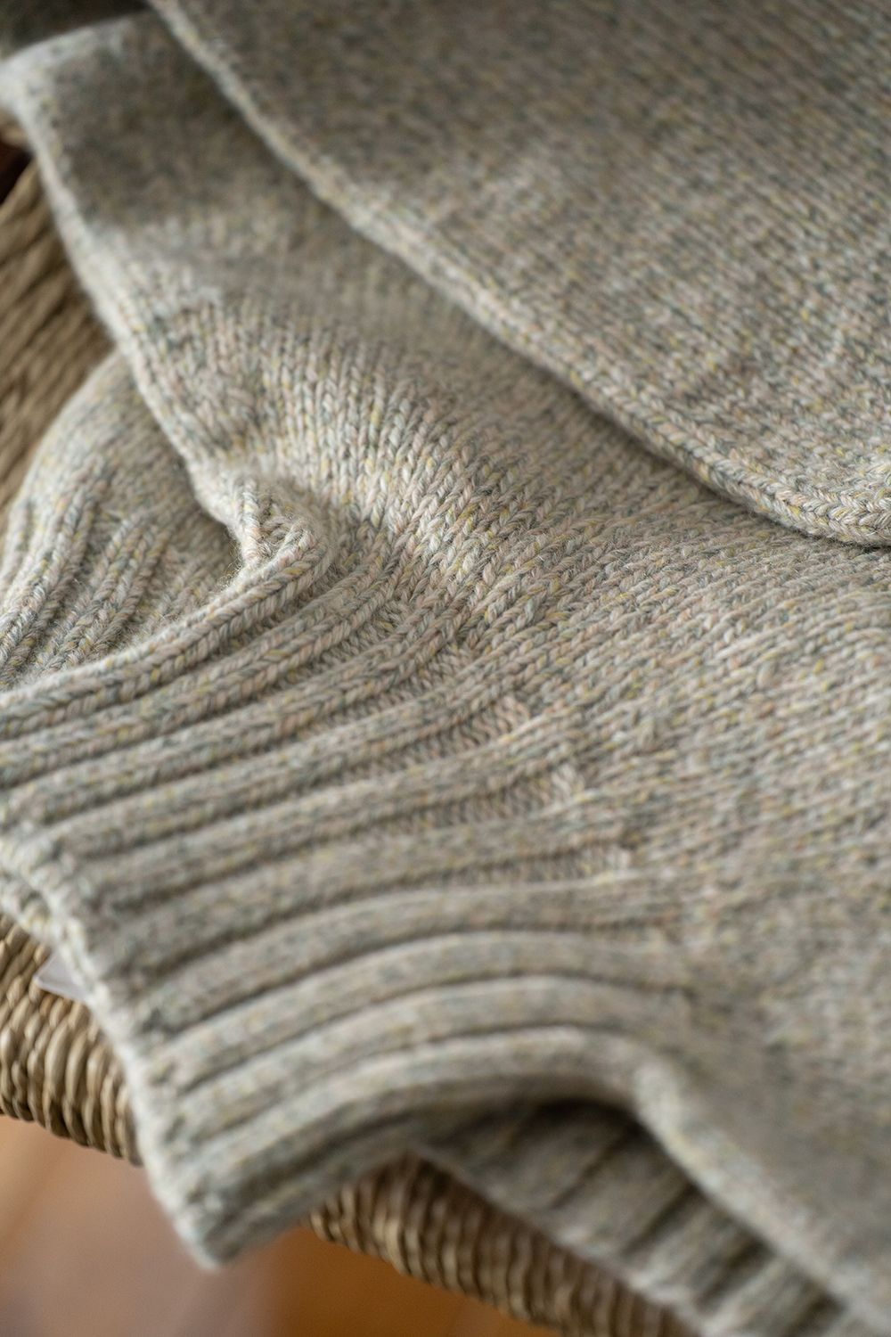 【ラスト1点】yak/lambs multi ply HAND KNITTING yoke top turtle neck sweater(MINT)