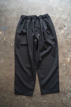 【ラスト1点】【24SS】ウォッシャブルウール混2タックイージースラックス(BLACK)