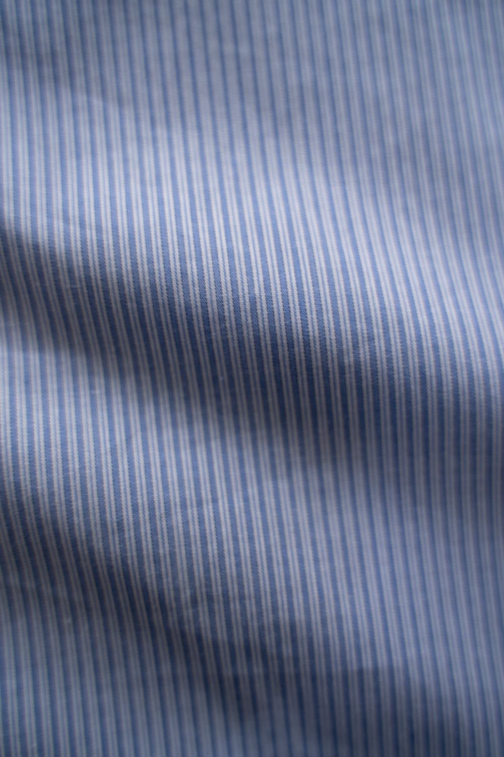 【26SS】両胸ポケットバンドカラーストライプシャツ(SAX BLUE)