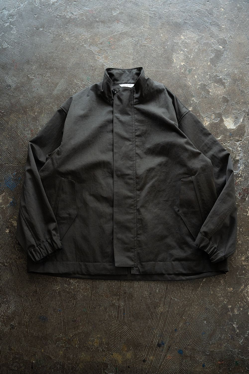 【26SS】コットン×リネンスタンドカラーブルゾン(CHARCOAL)