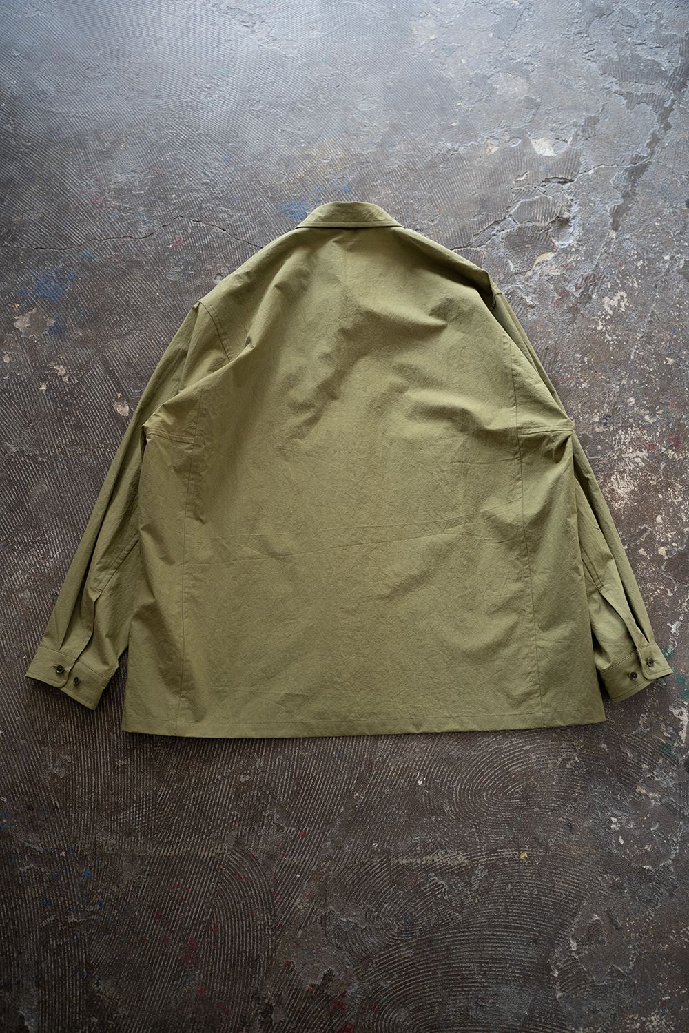 【ラスト1点】【25SS】スクエアアームホールシャツ(OLIVE)